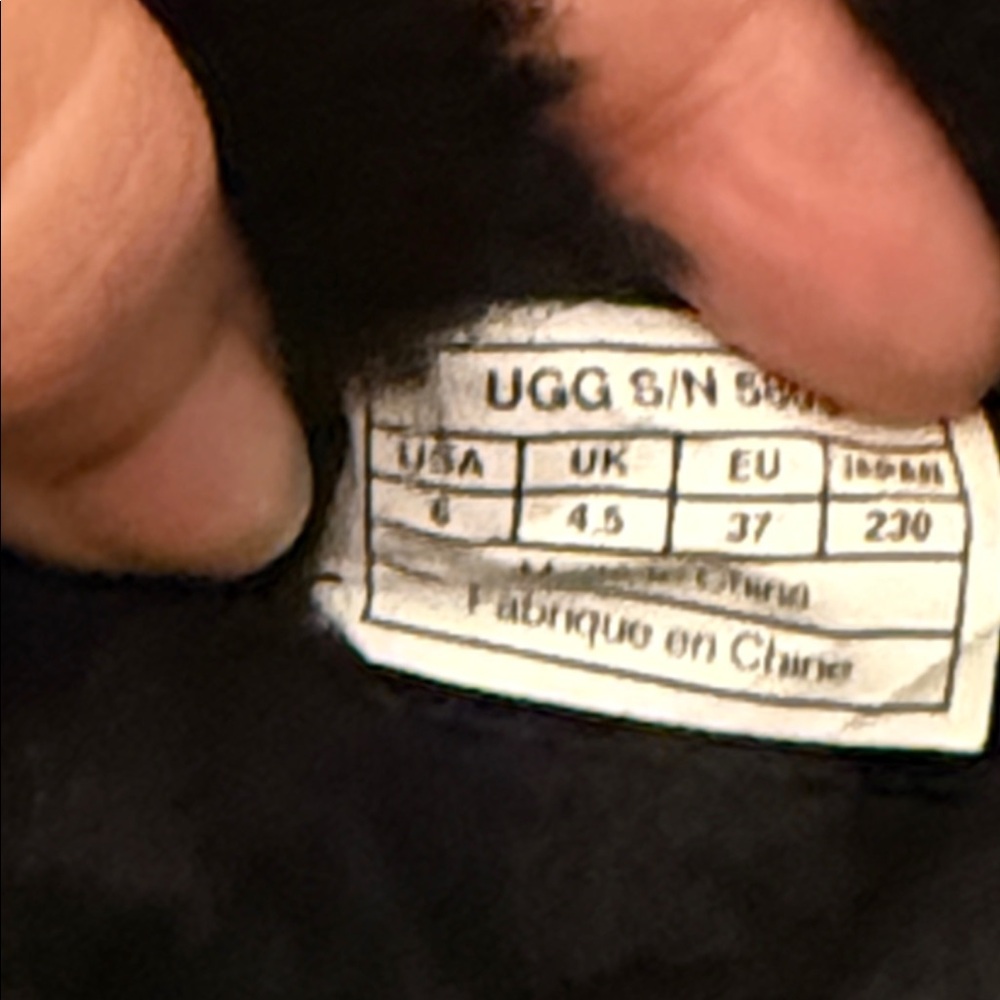 UGG Black Winter Boots with Fur Trim - Picture 4 of 4